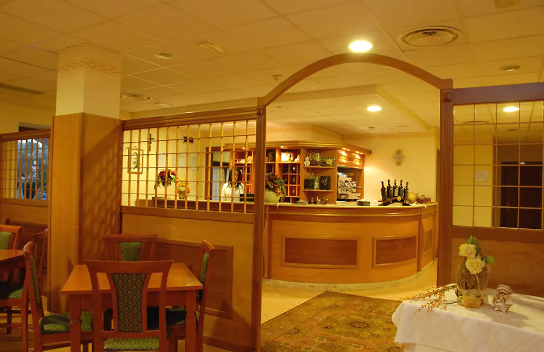 Hotel Castel Miramonti-1